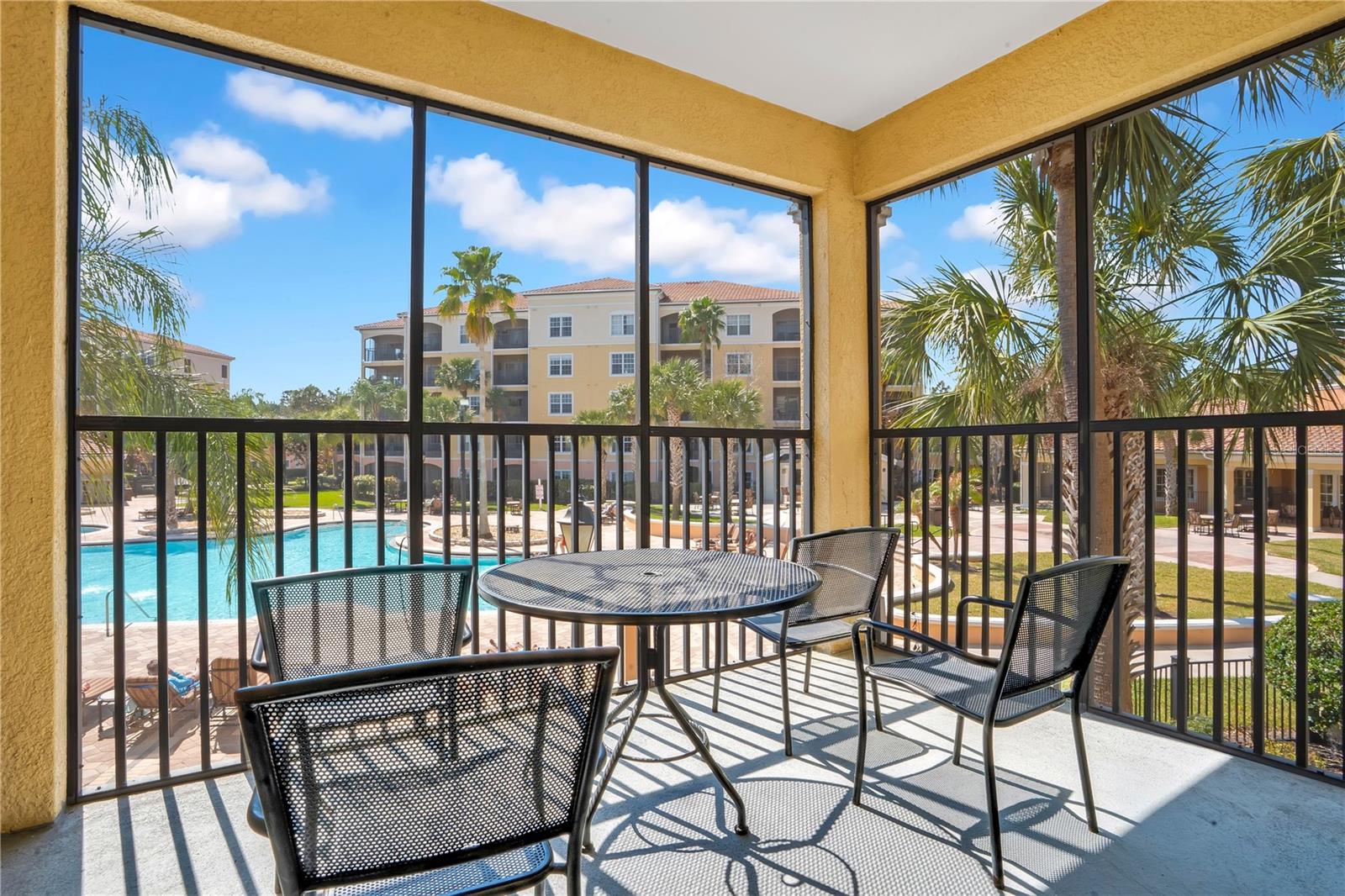 WORLDQUEST RESIDENCE - Residential