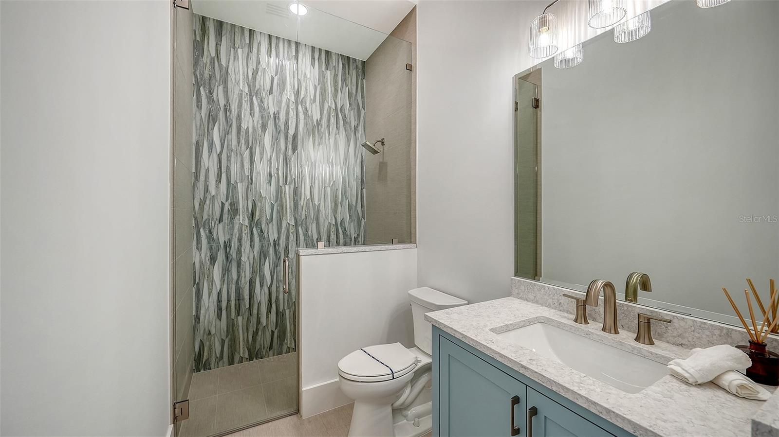 OYSTER BAY ESTATES - Residential