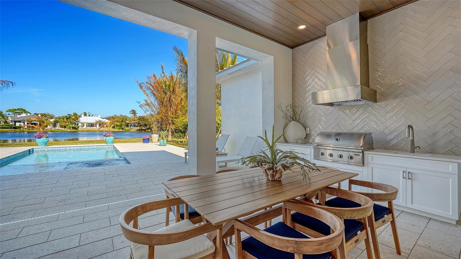 OYSTER BAY ESTATES - Residential