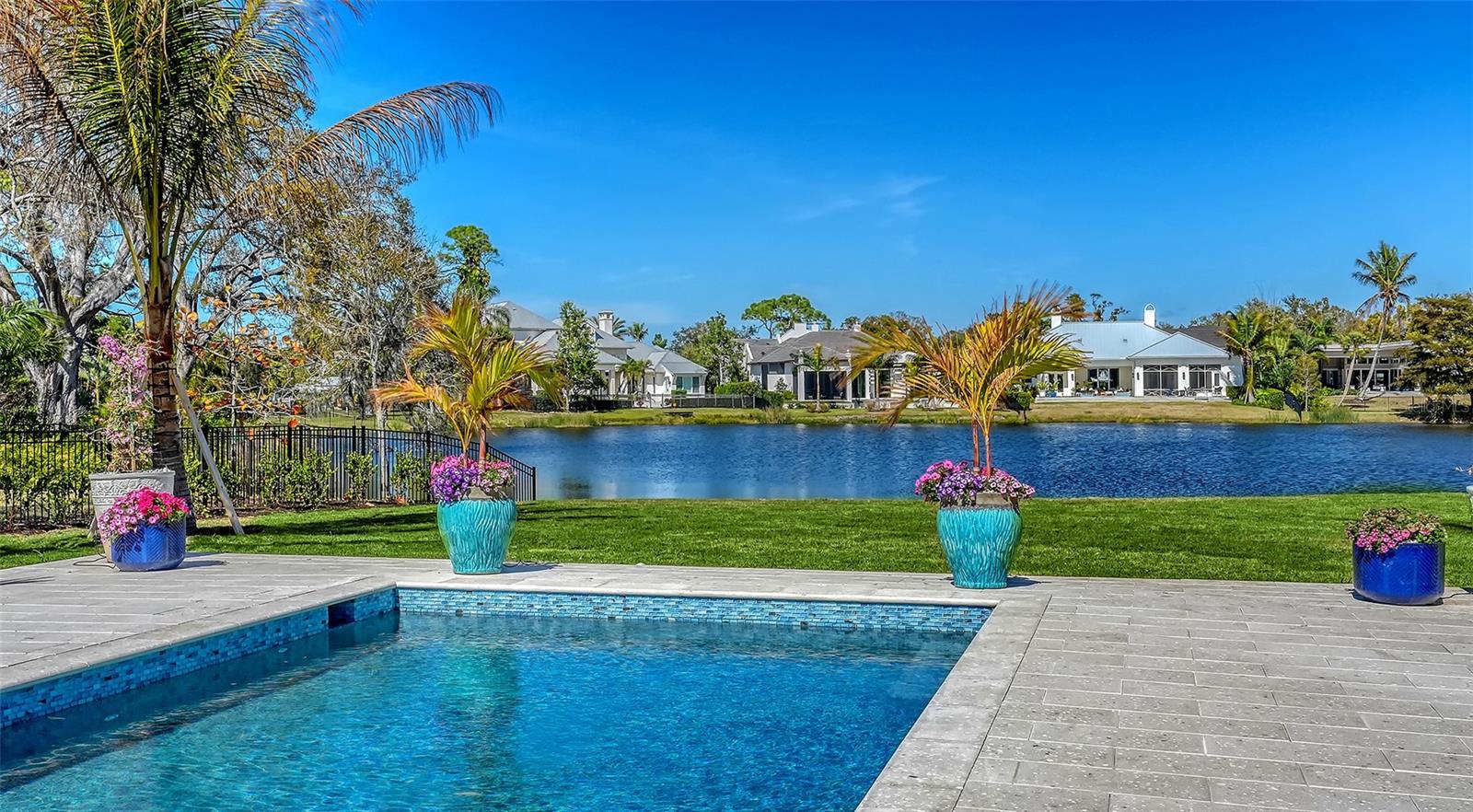 OYSTER BAY ESTATES - Residential