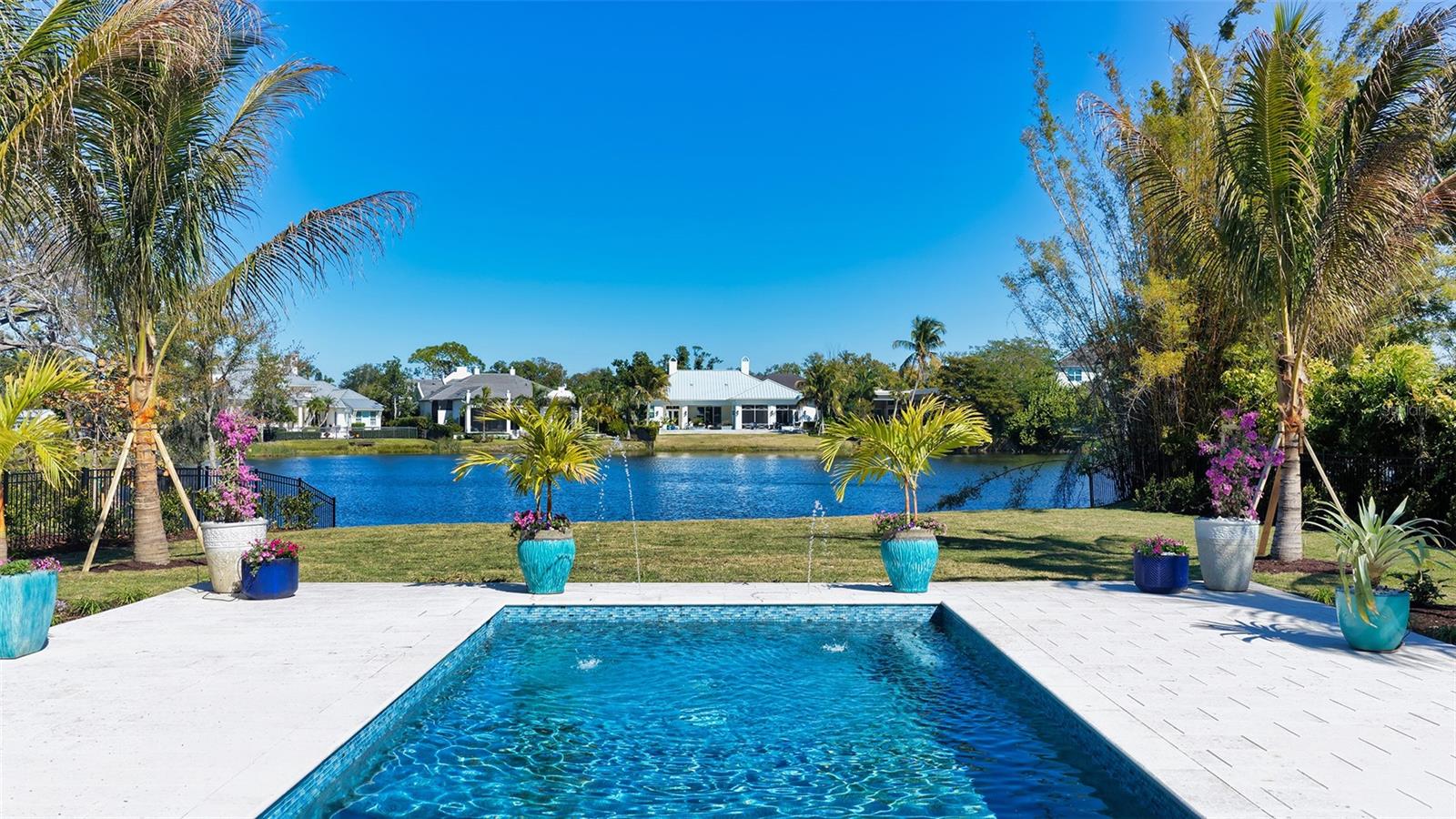 1521 S LAKE SHORE DRIVE