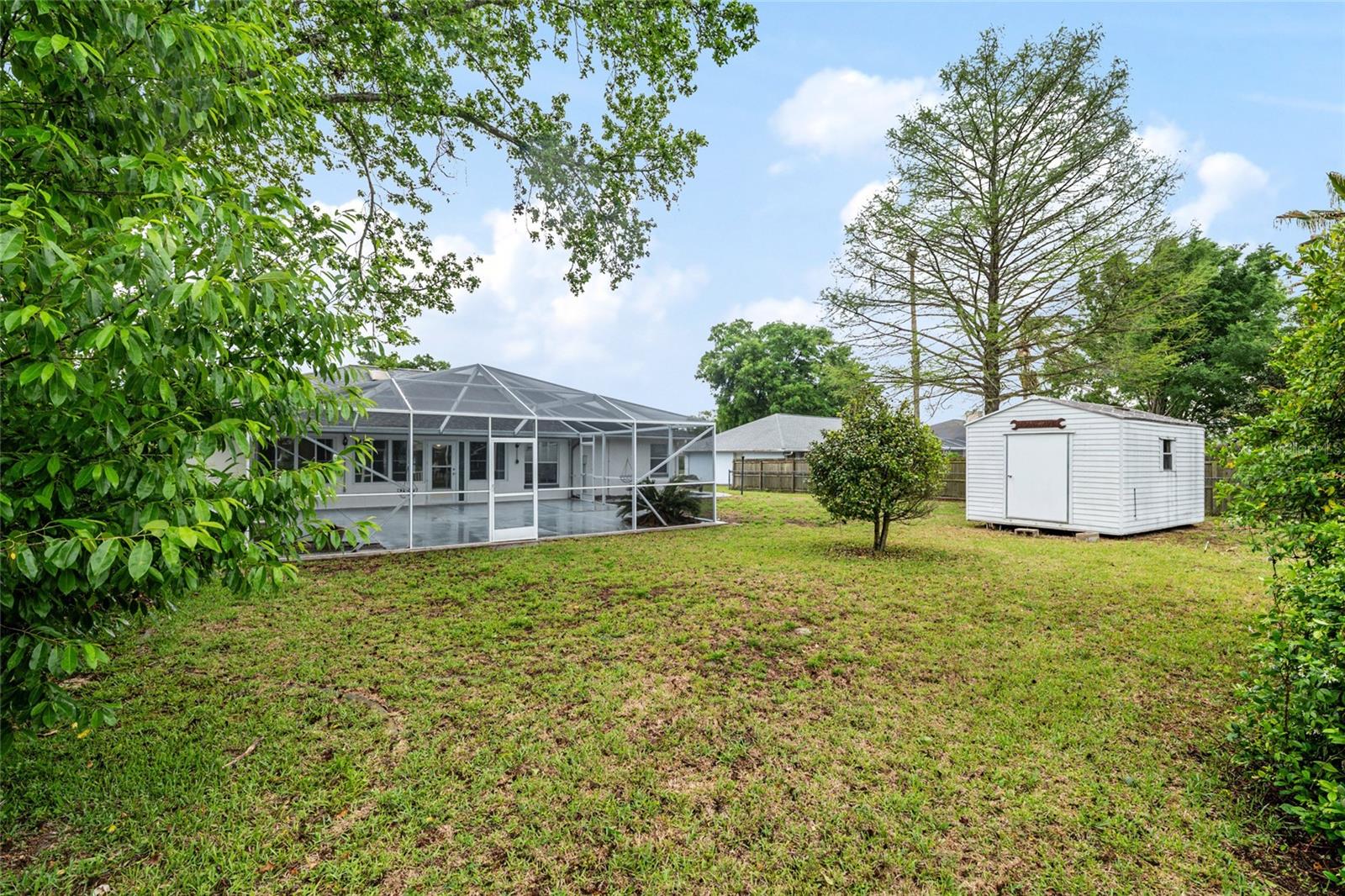 KINGS COURT - Residential