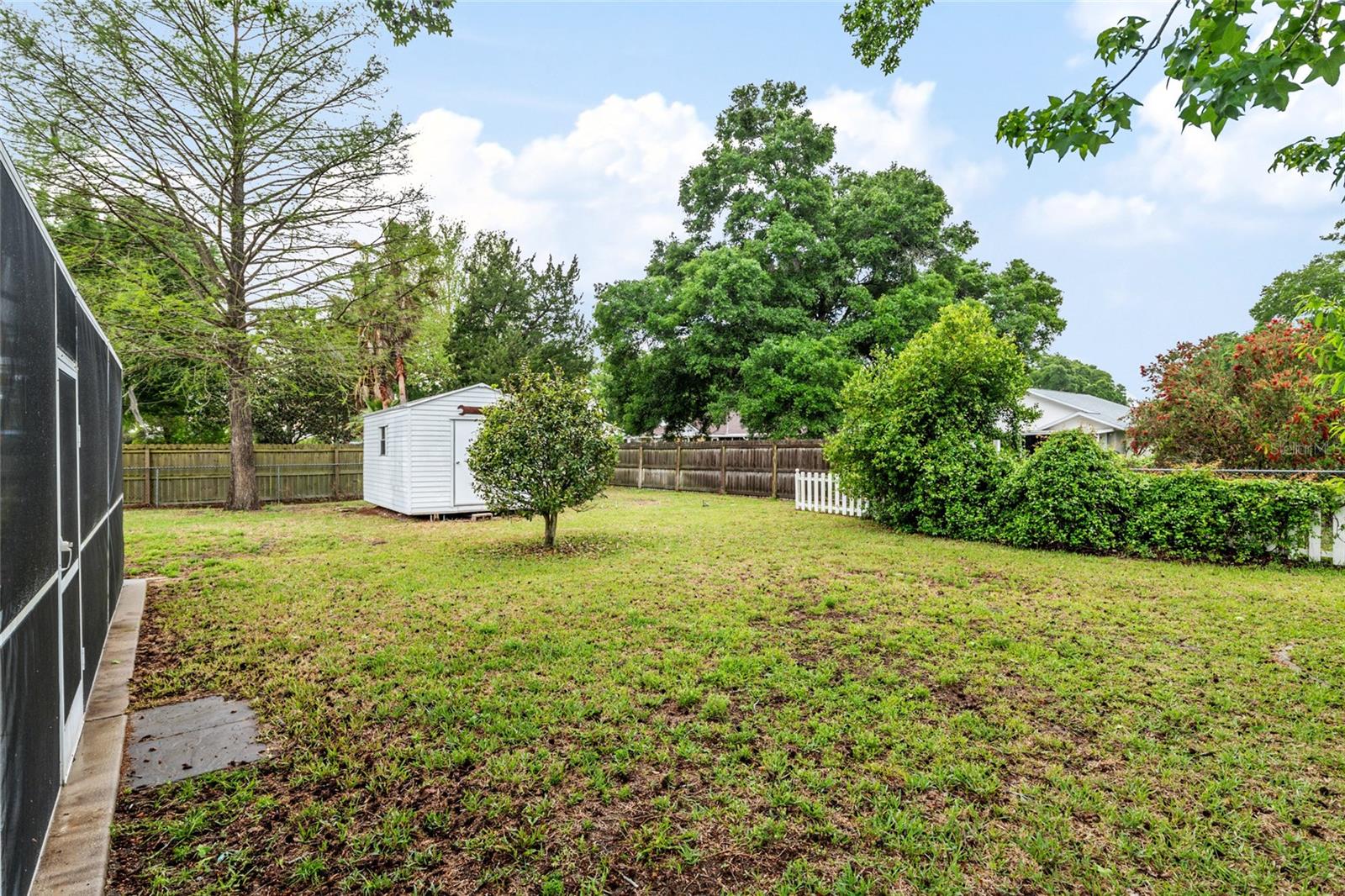 KINGS COURT - Residential