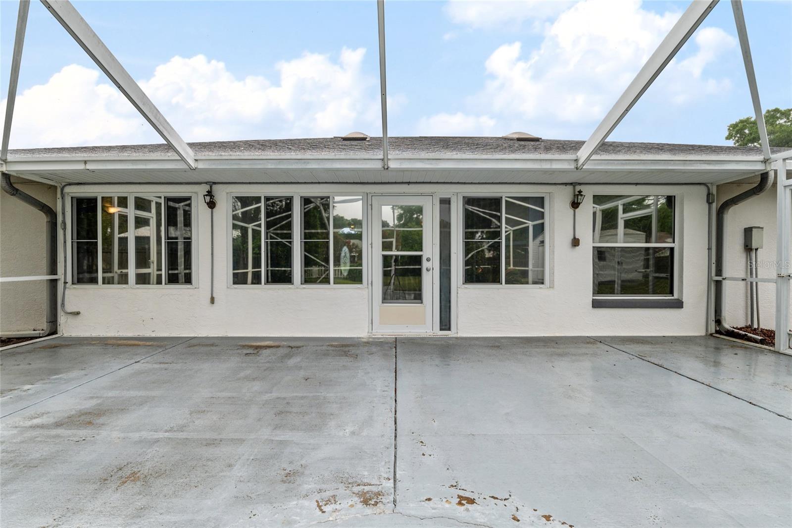 KINGS COURT - Residential