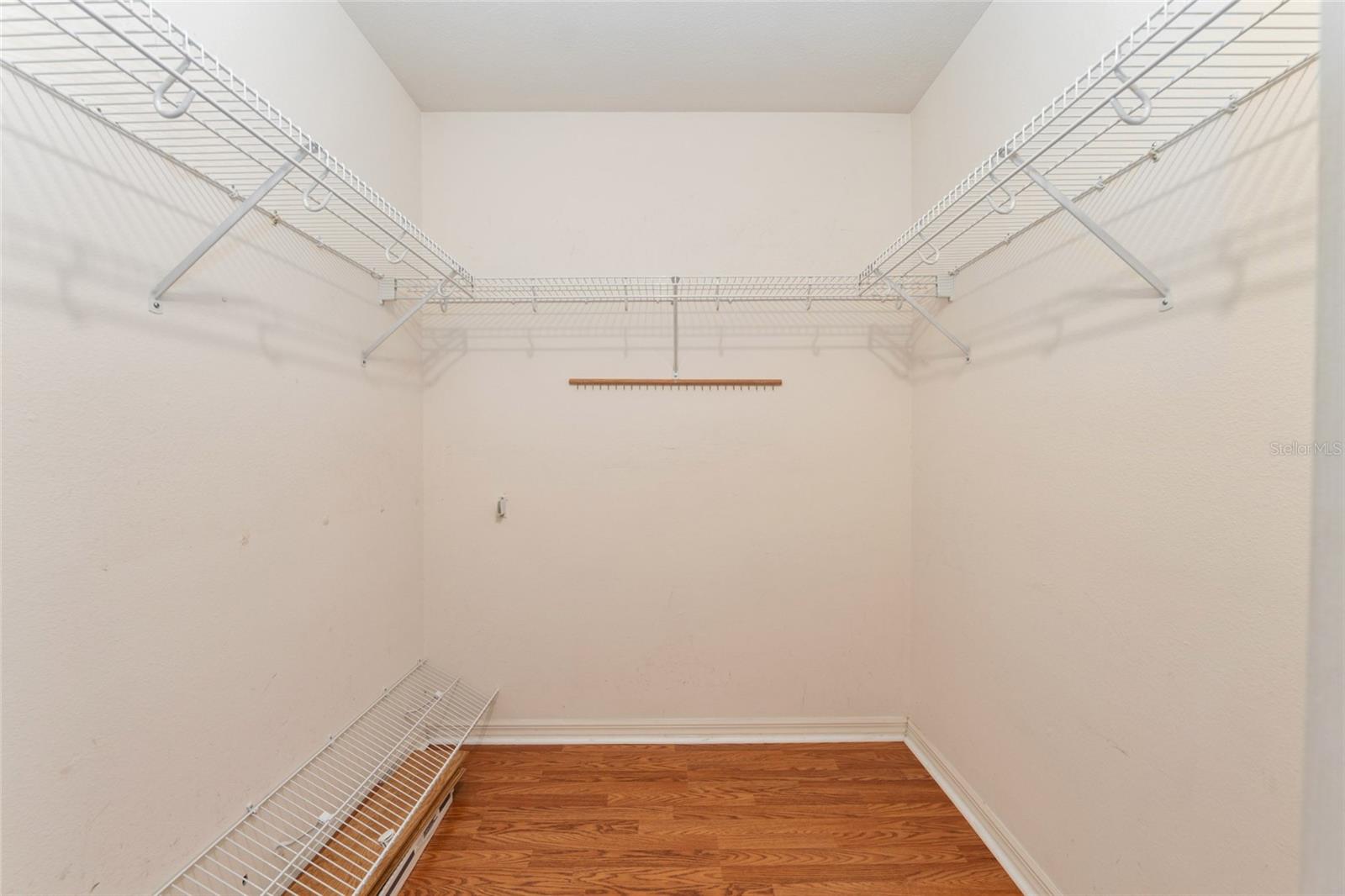 KINGS COURT - Residential