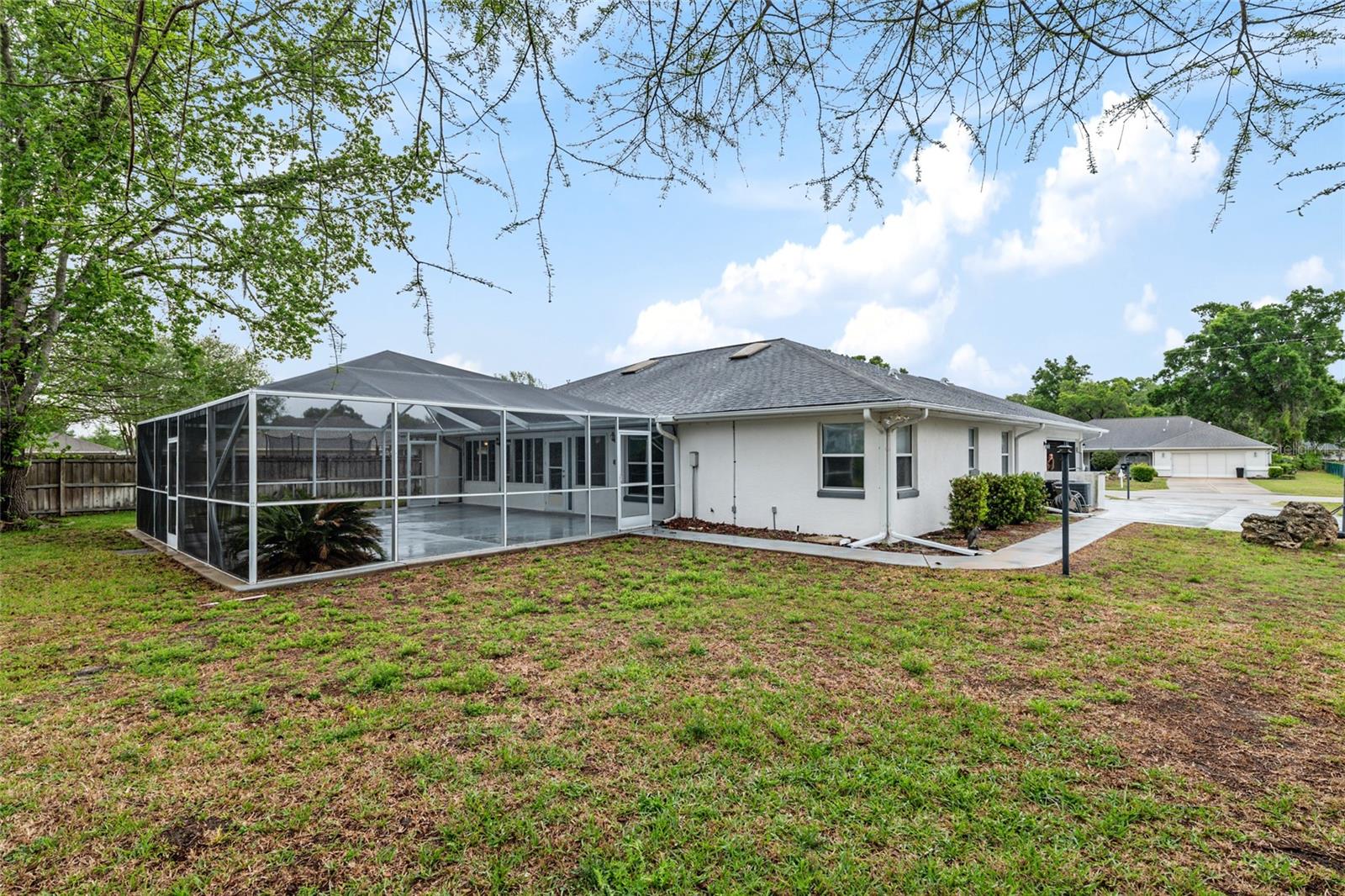 KINGS COURT - Residential