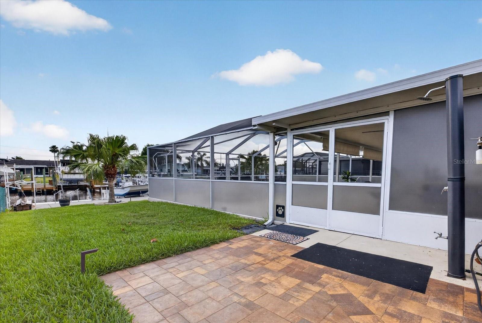 FLOR A MAR - Residential