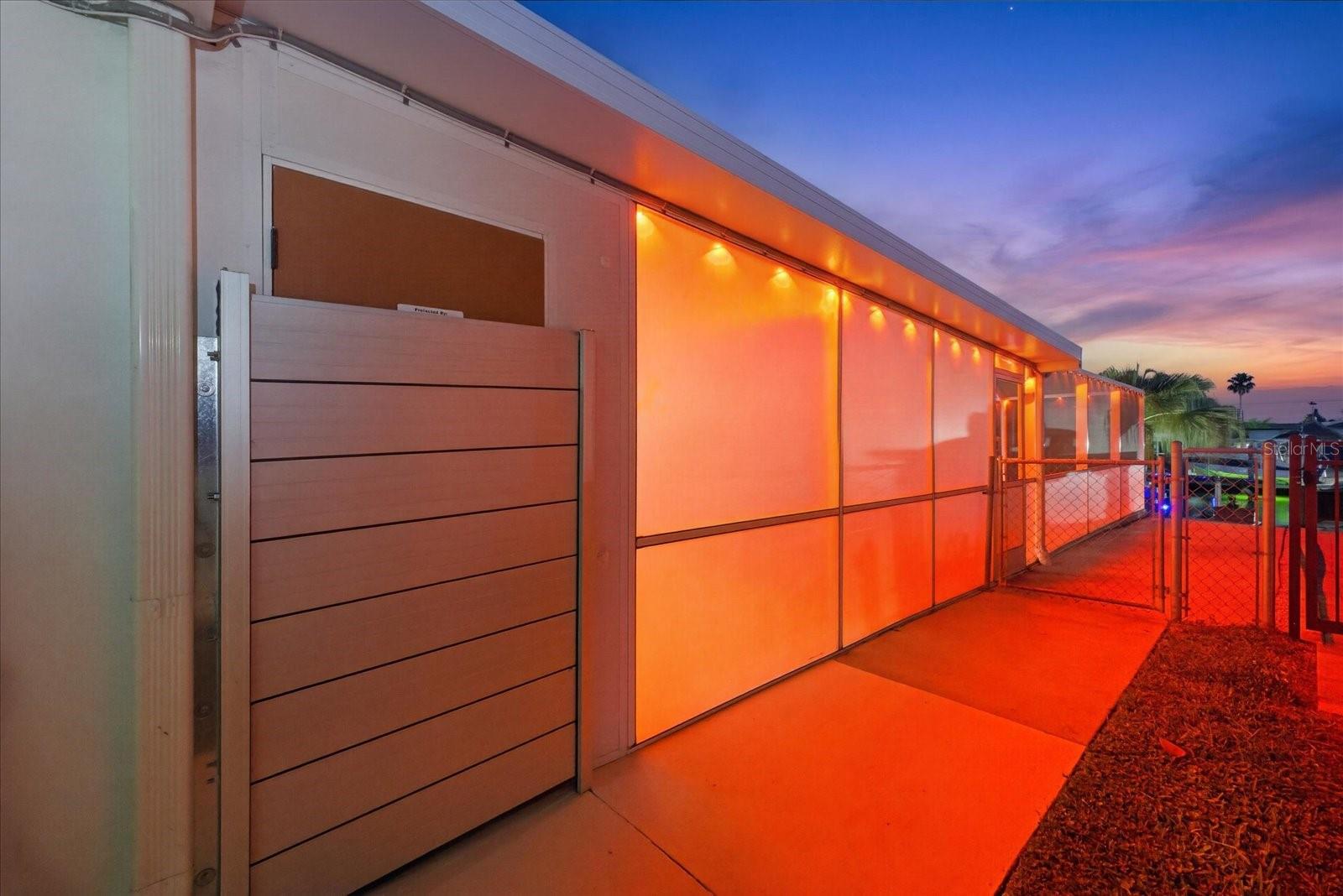 FLOR A MAR - Residential