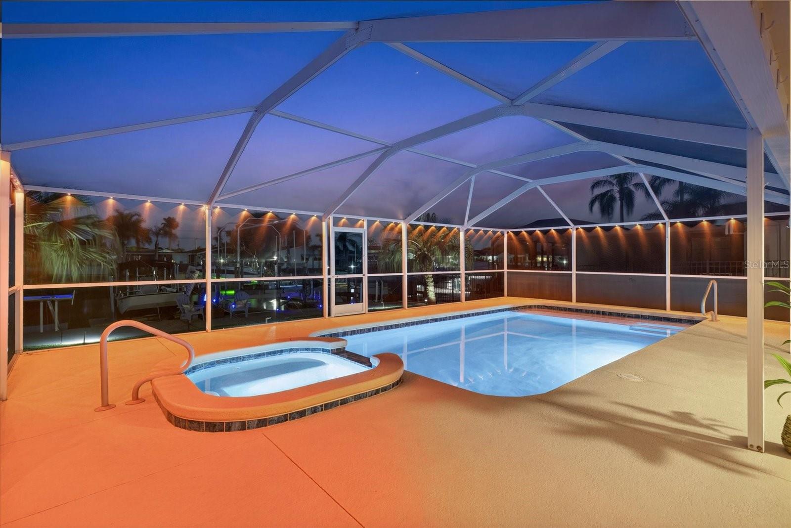 FLOR A MAR - Residential