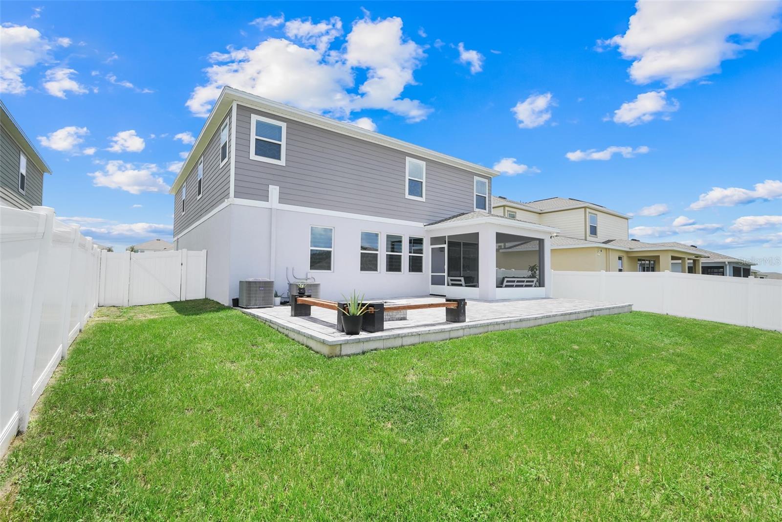 TRINITY LAKES 60 - Residential