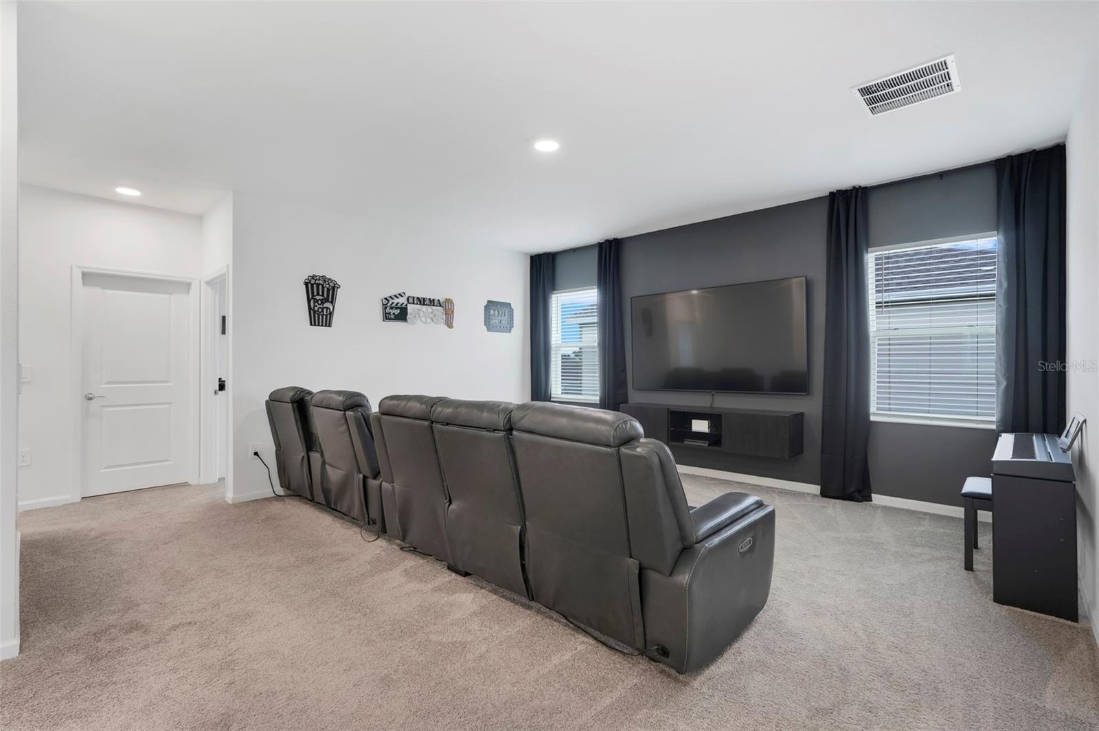 TRINITY LAKES 60 - Residential