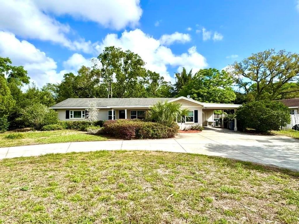 Photo of 6741 Sadler Road, Mount Dora, FL 32757 (MLS # O6392651)