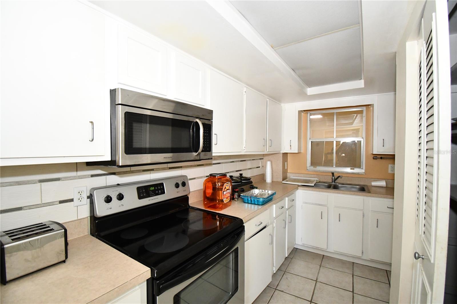 MOUNT DORA VILLA DORA CONDO UNIT 01 - Residential