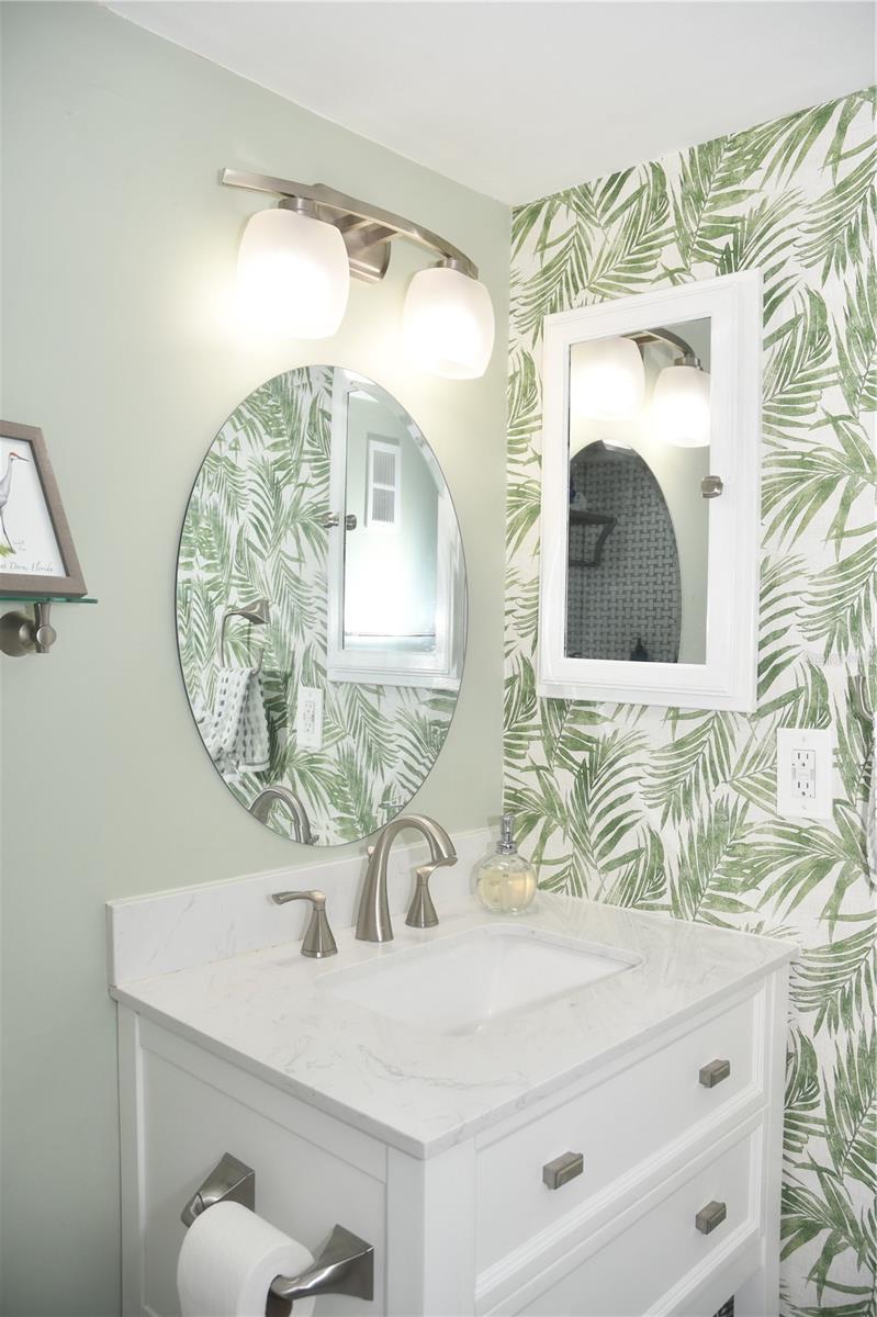 MOUNT DORA VILLA DORA CONDO UNIT 01 - Residential