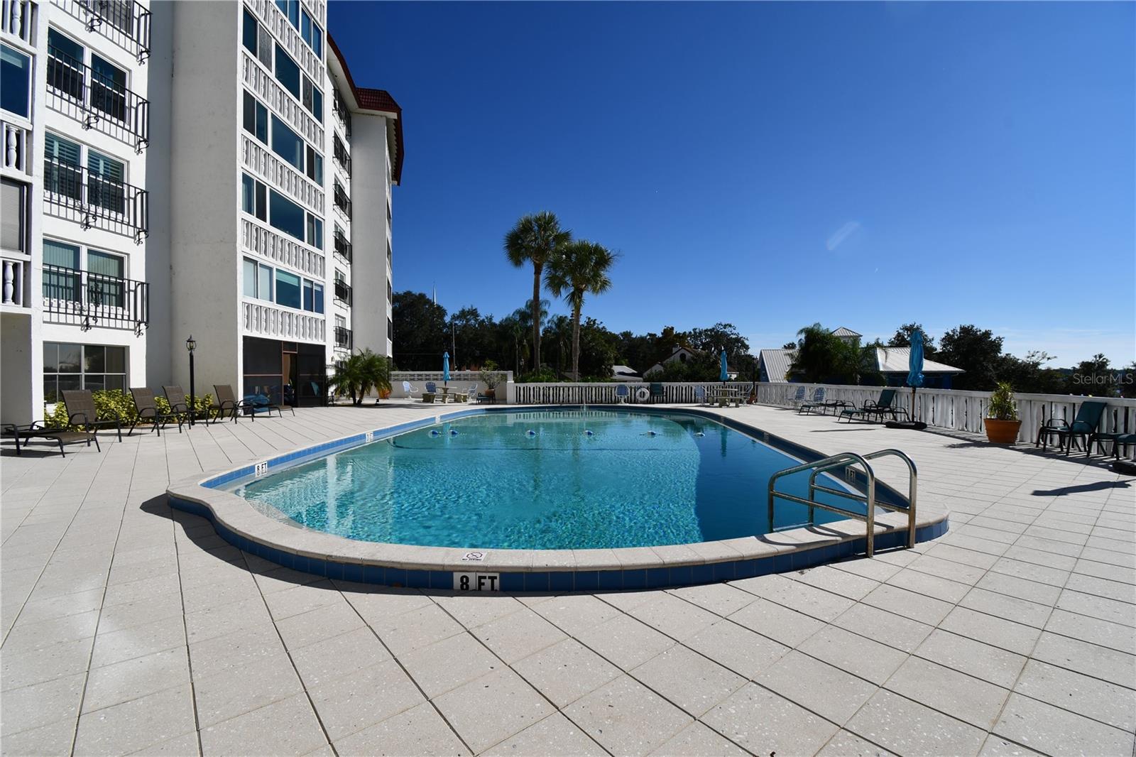 MOUNT DORA VILLA DORA CONDO UNIT 01 - Residential