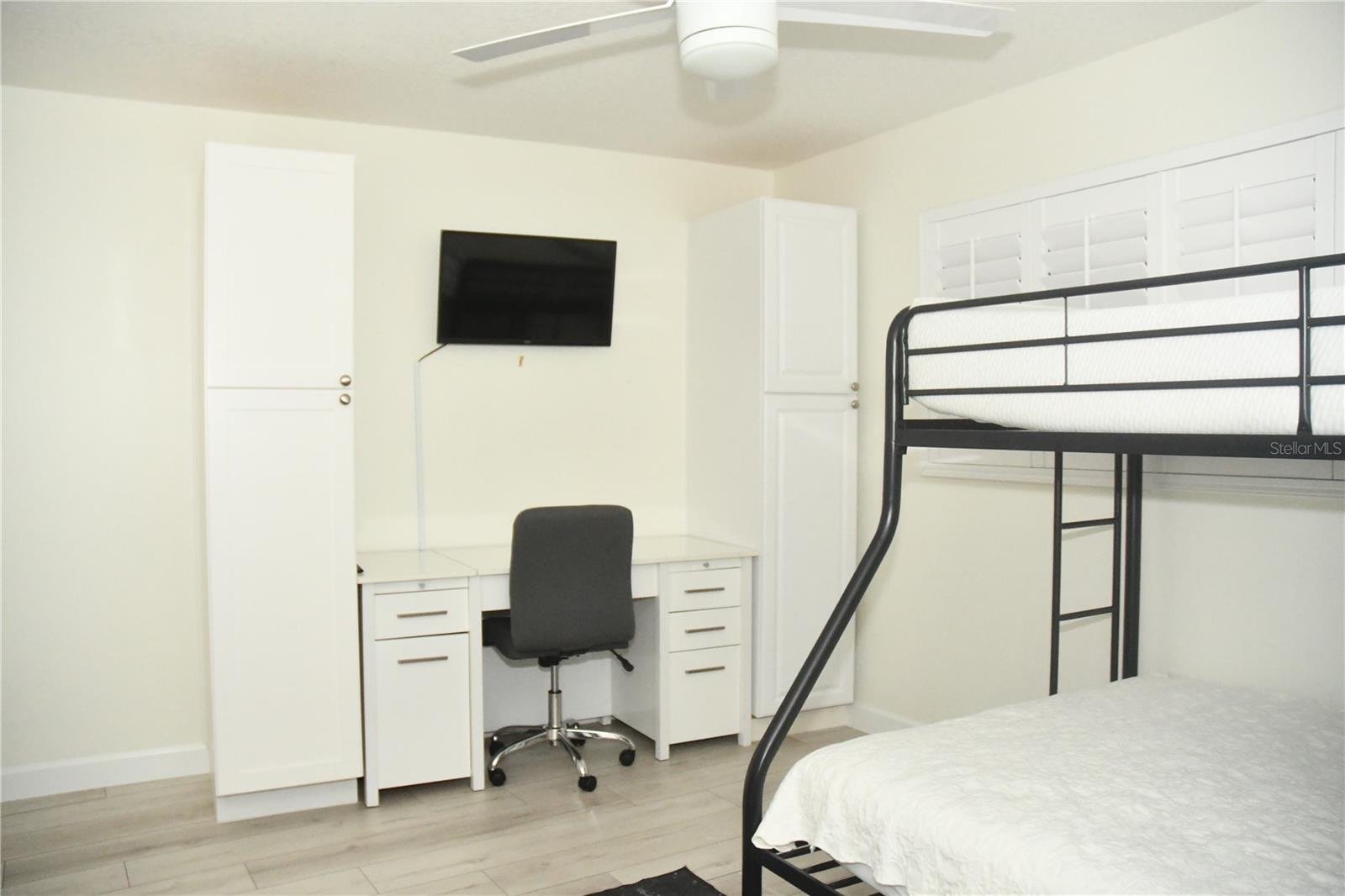 MOUNT DORA VILLA DORA CONDO UNIT 01 - Residential