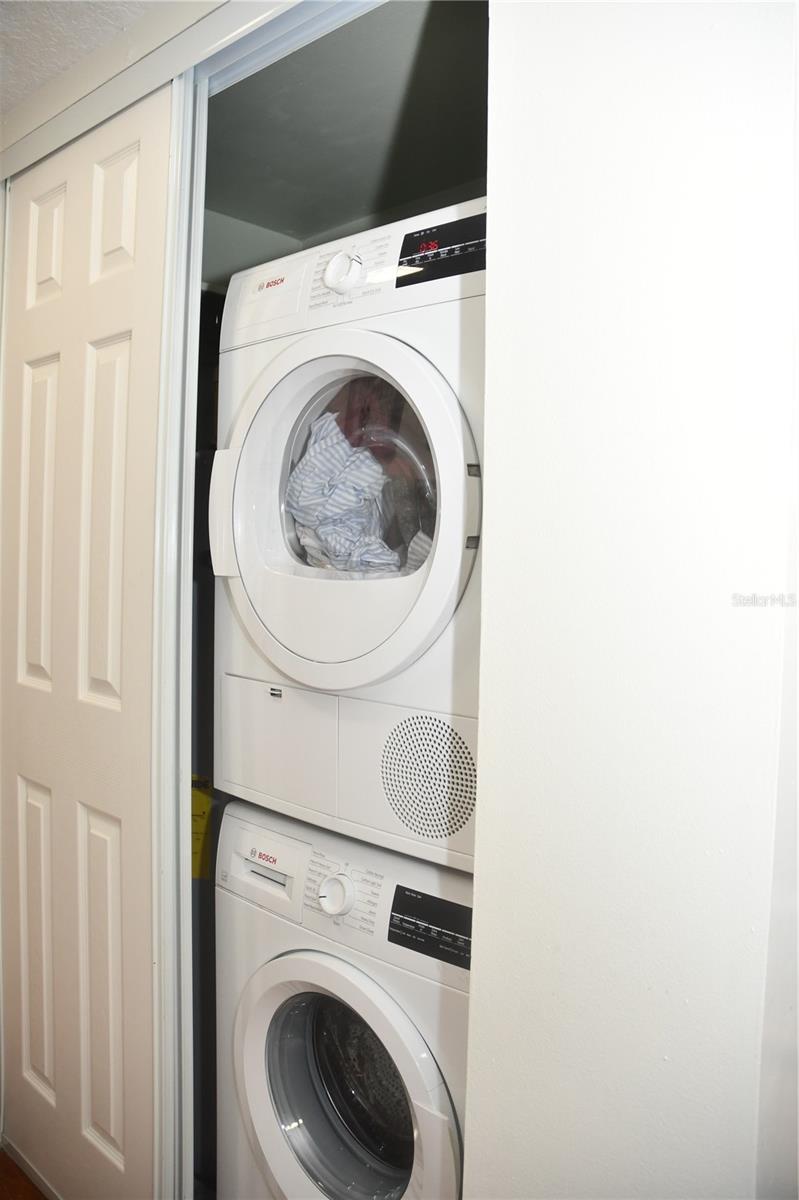 MOUNT DORA VILLA DORA CONDO UNIT 01 - Residential