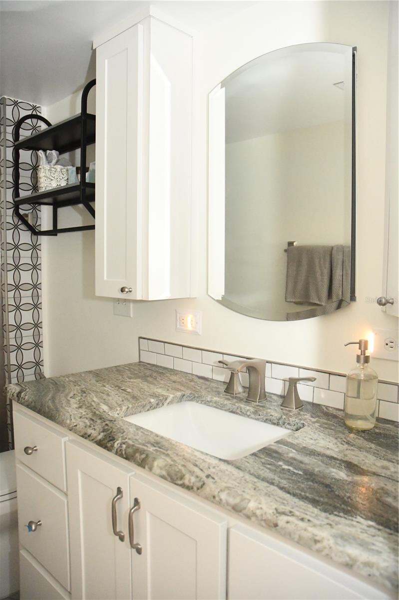 MOUNT DORA VILLA DORA CONDO UNIT 01 - Residential