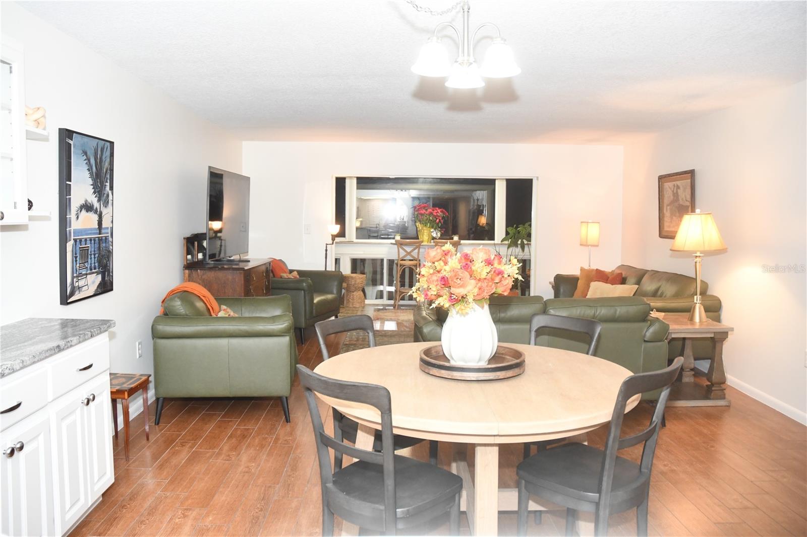 601 N MCDONALD STREET 206