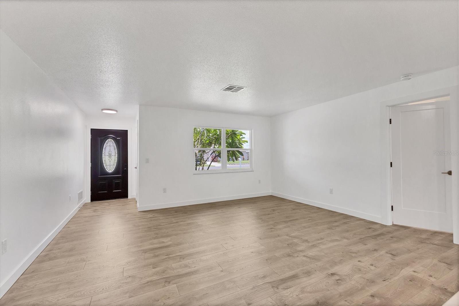 981 PONDEROSA ROAD