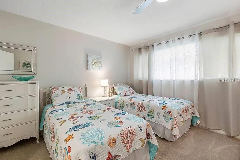 GULF TWIN TOWERS - Residential