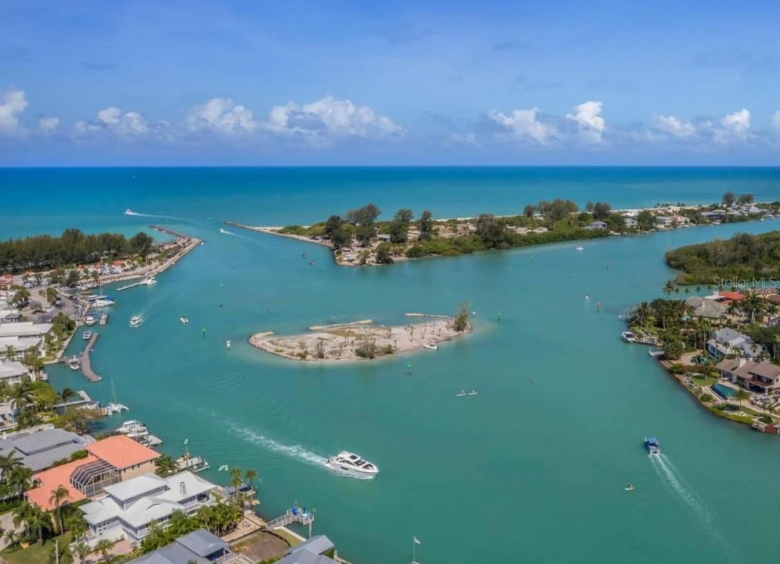 GULF TWIN TOWERS - Residential