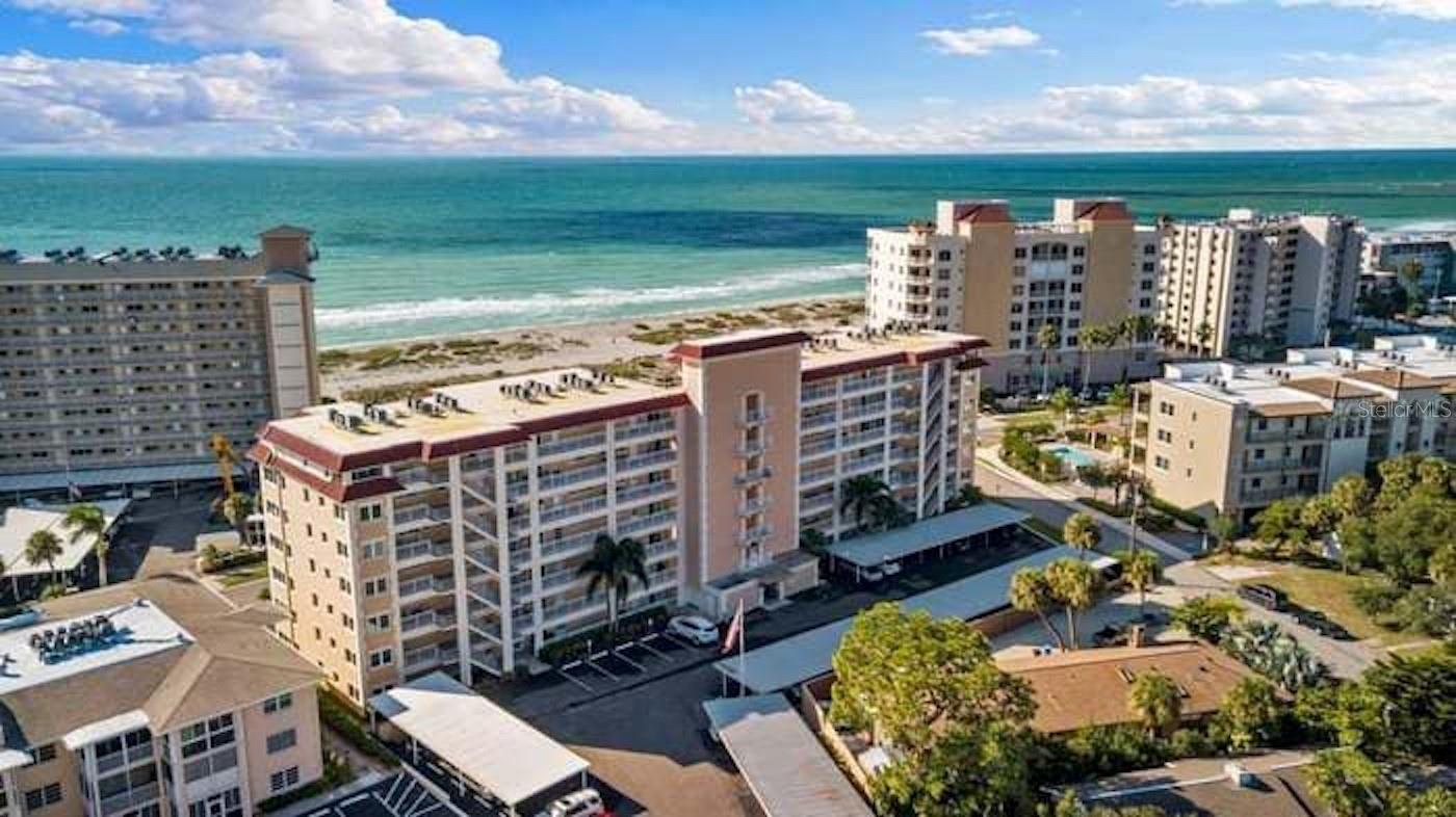 GULF TWIN TOWERS - Residential