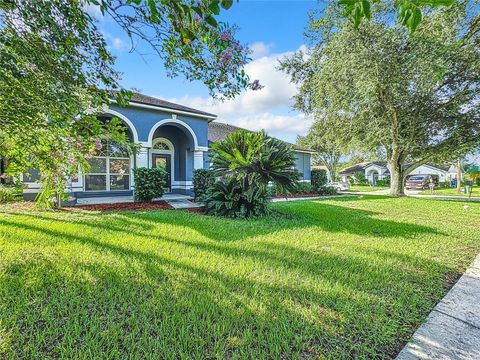 A home in VALRICO