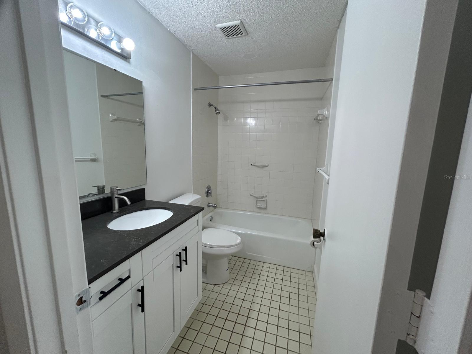 GULF GATE GARDENS - Residential Lease