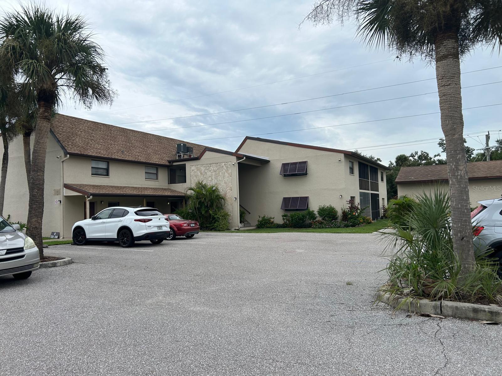 GULF GATE GARDENS - Residential Lease