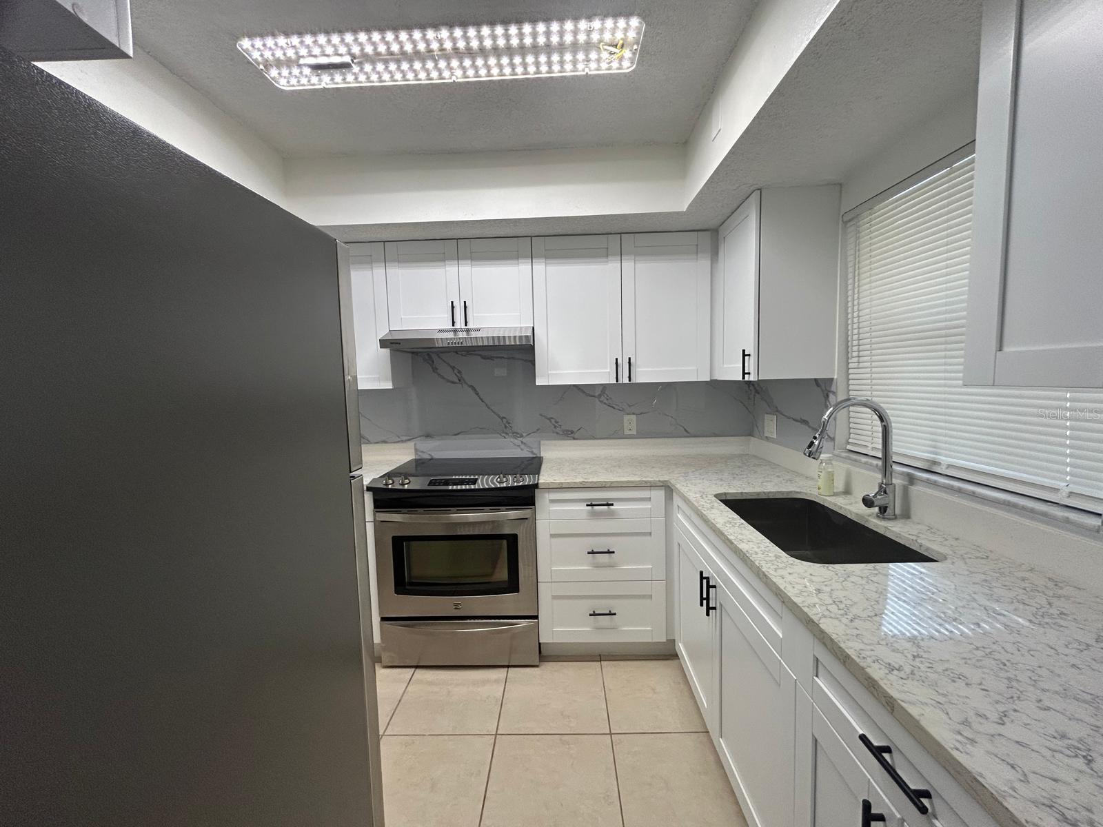 GULF GATE GARDENS - Residential Lease