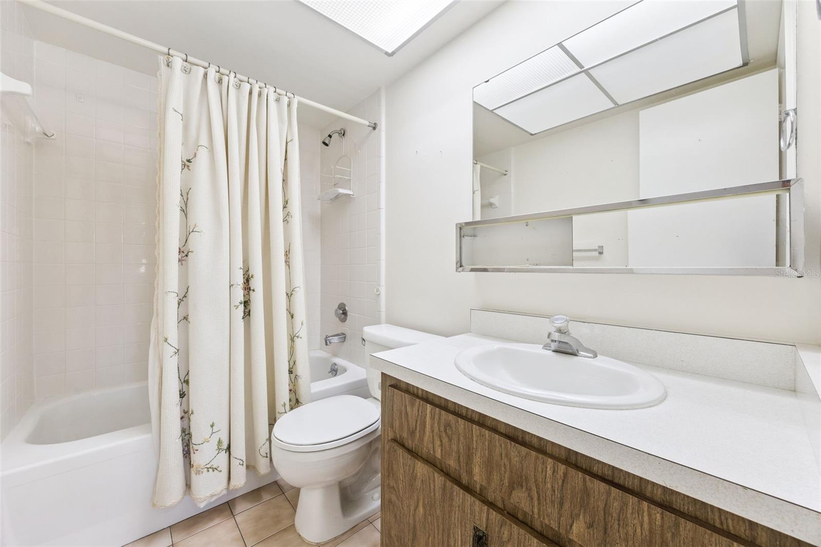 CANDLEWYCK EAST REP 01 - Residential