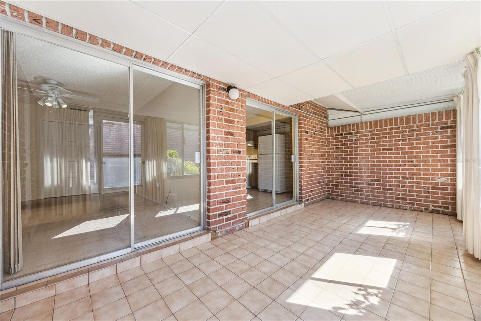 CANDLEWYCK EAST REP 01 - Residential