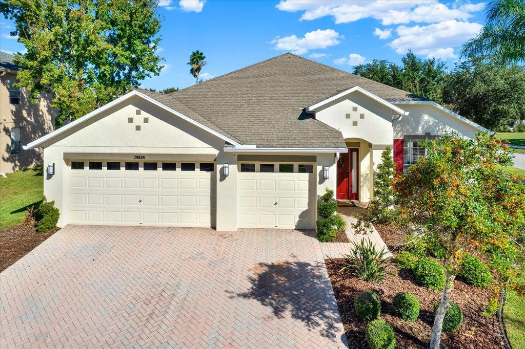 Photo of 29849 Boyette Oaks Place, Wesley Chapel, FL 33545 (MLS # TB8560084)