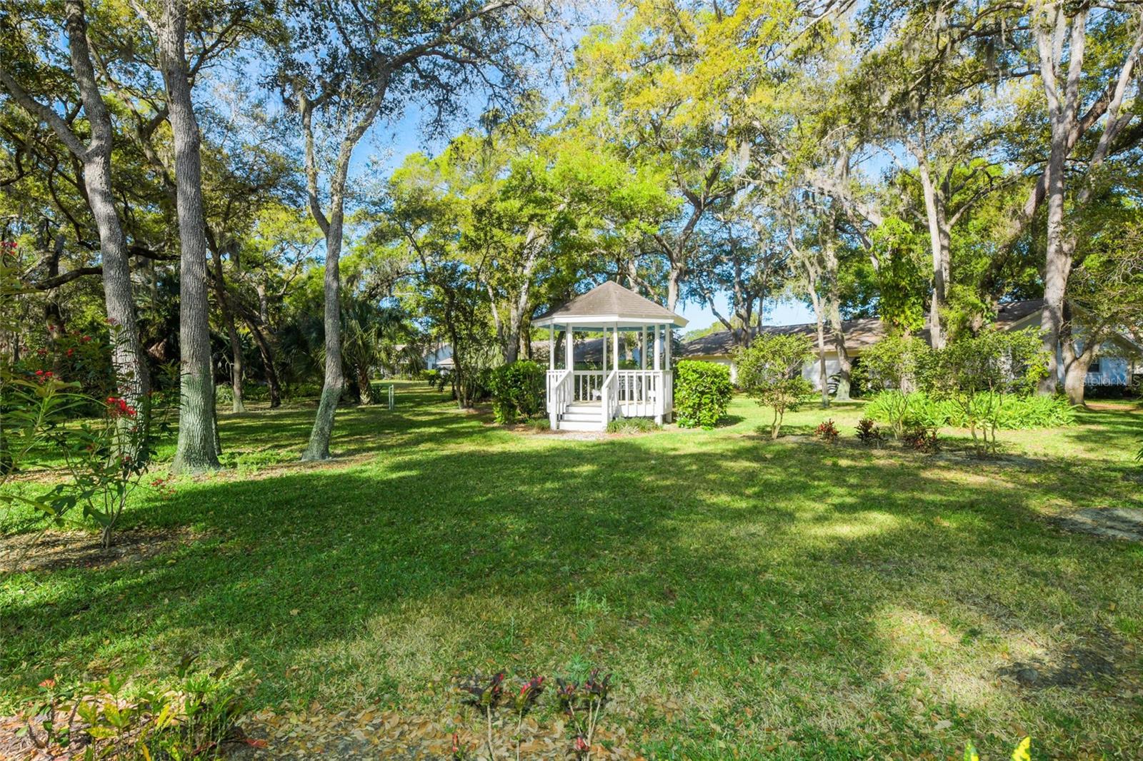 OAKHURST PH II - Residential