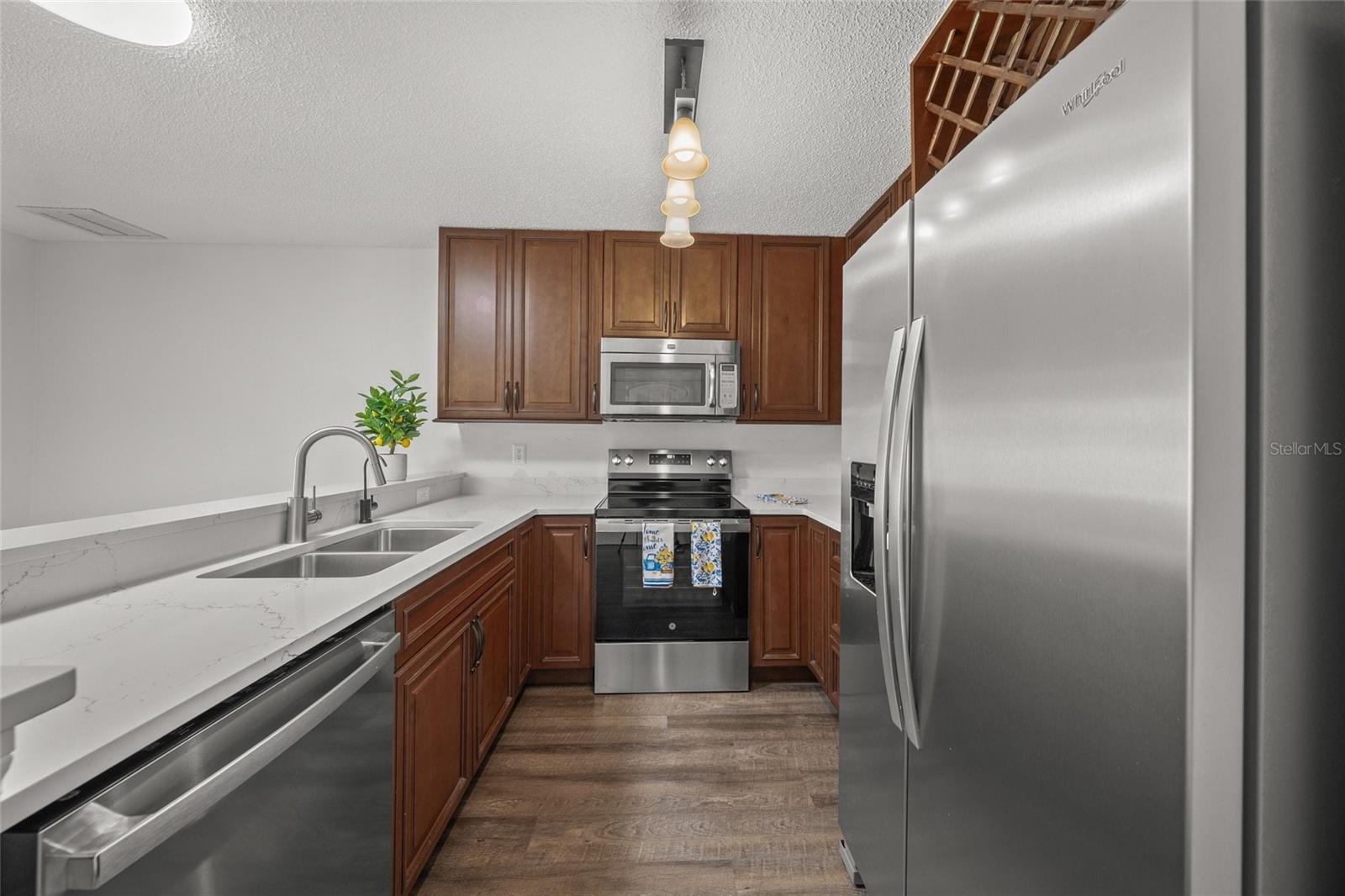 OAKHURST PH II - Residential