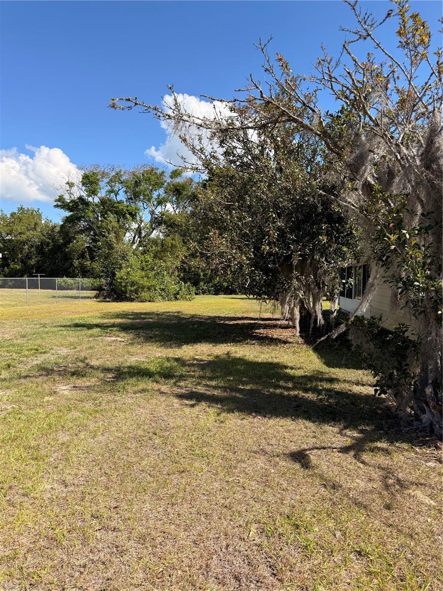 BASSVILLE PARK - Residential