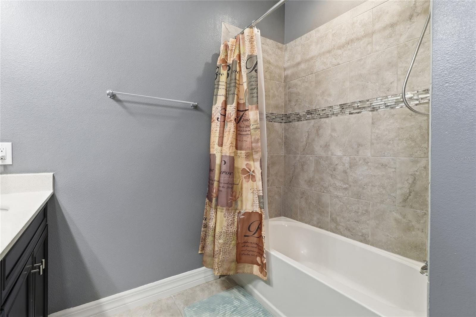 BENTLEY GREEN - Residential