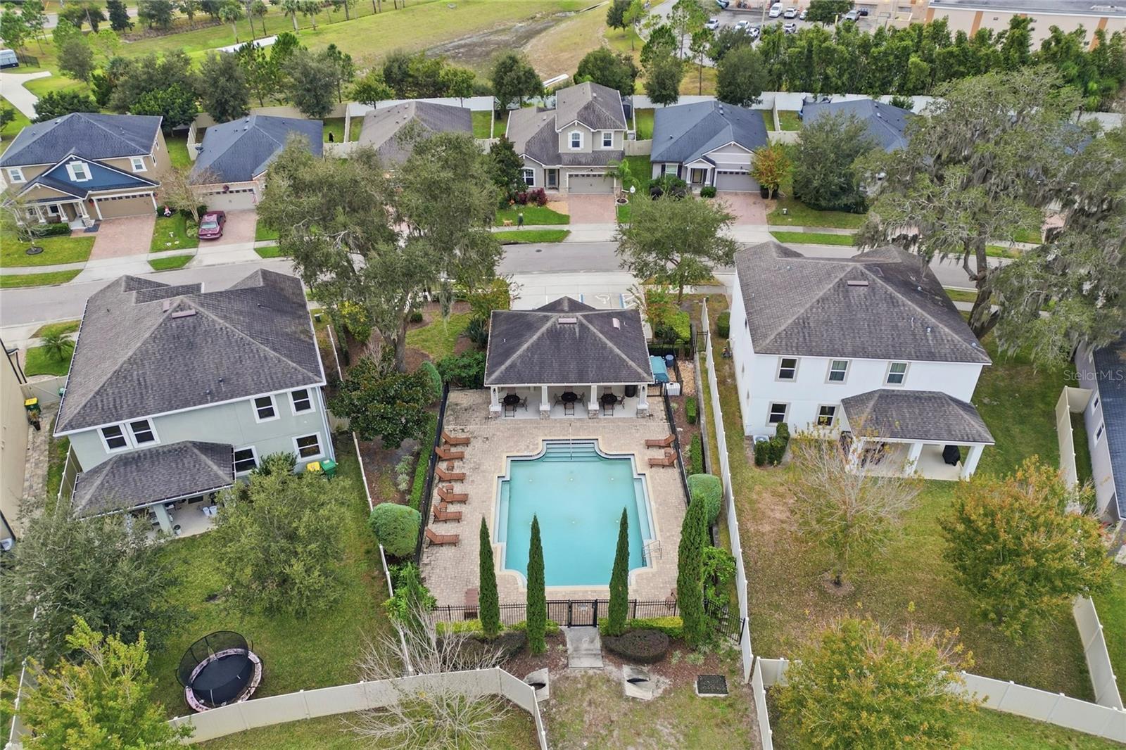 BENTLEY GREEN - Residential