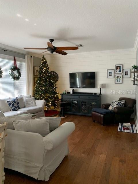 HETITAGE HARBOR - Residential Lease