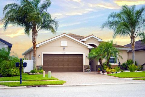 Single Family Residence in ALVA FL 16026 MISTFLOWER DRIVE.jpg