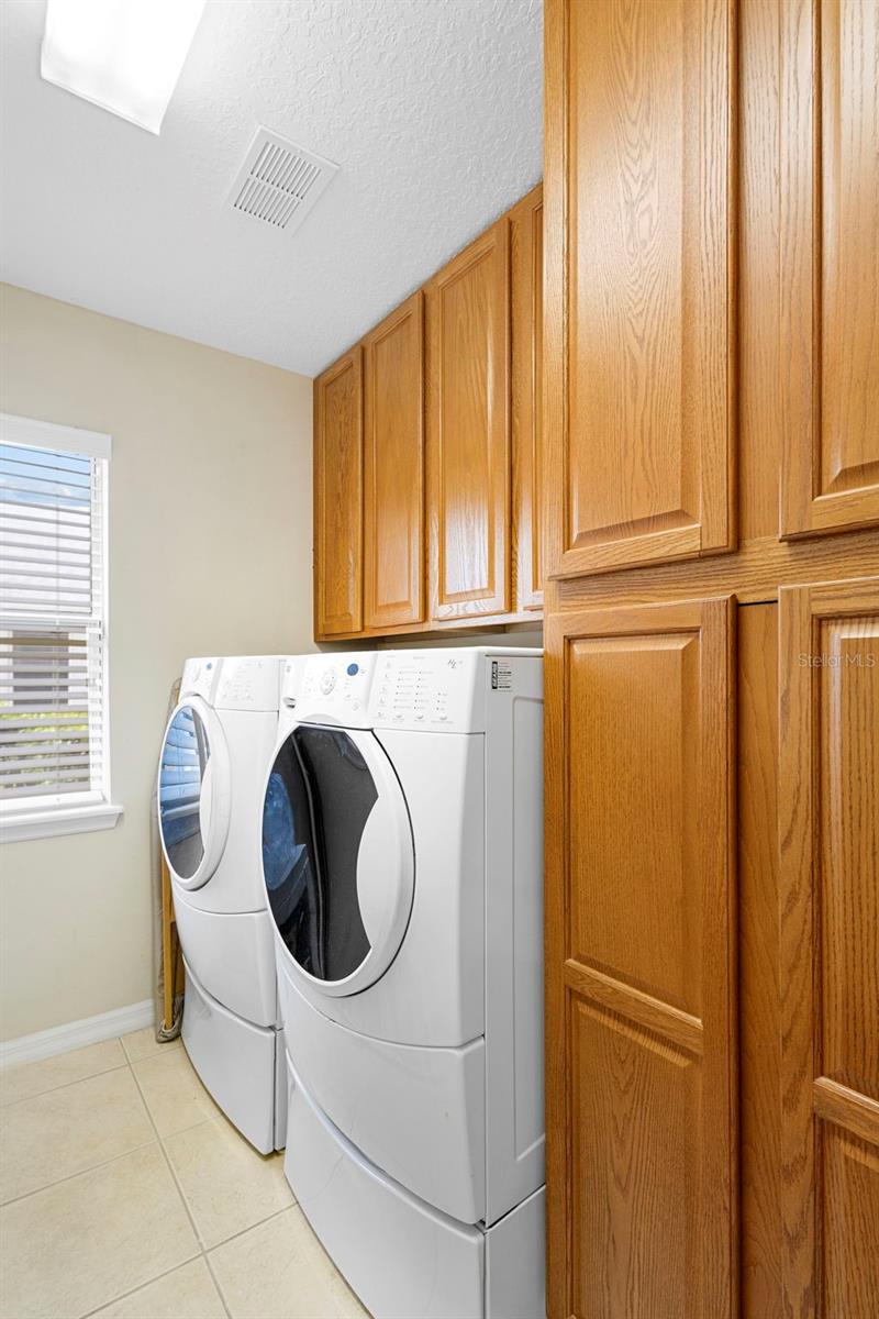 TWIN LAKES AT DELTONA UNIT 02 - Residential