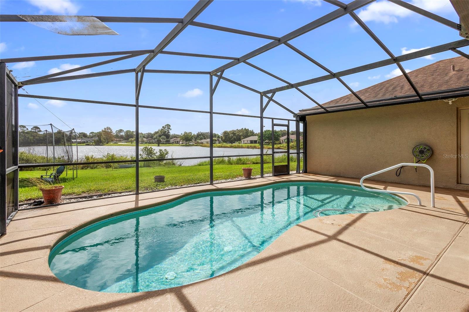 TWIN LAKES AT DELTONA UNIT 02 - Residential