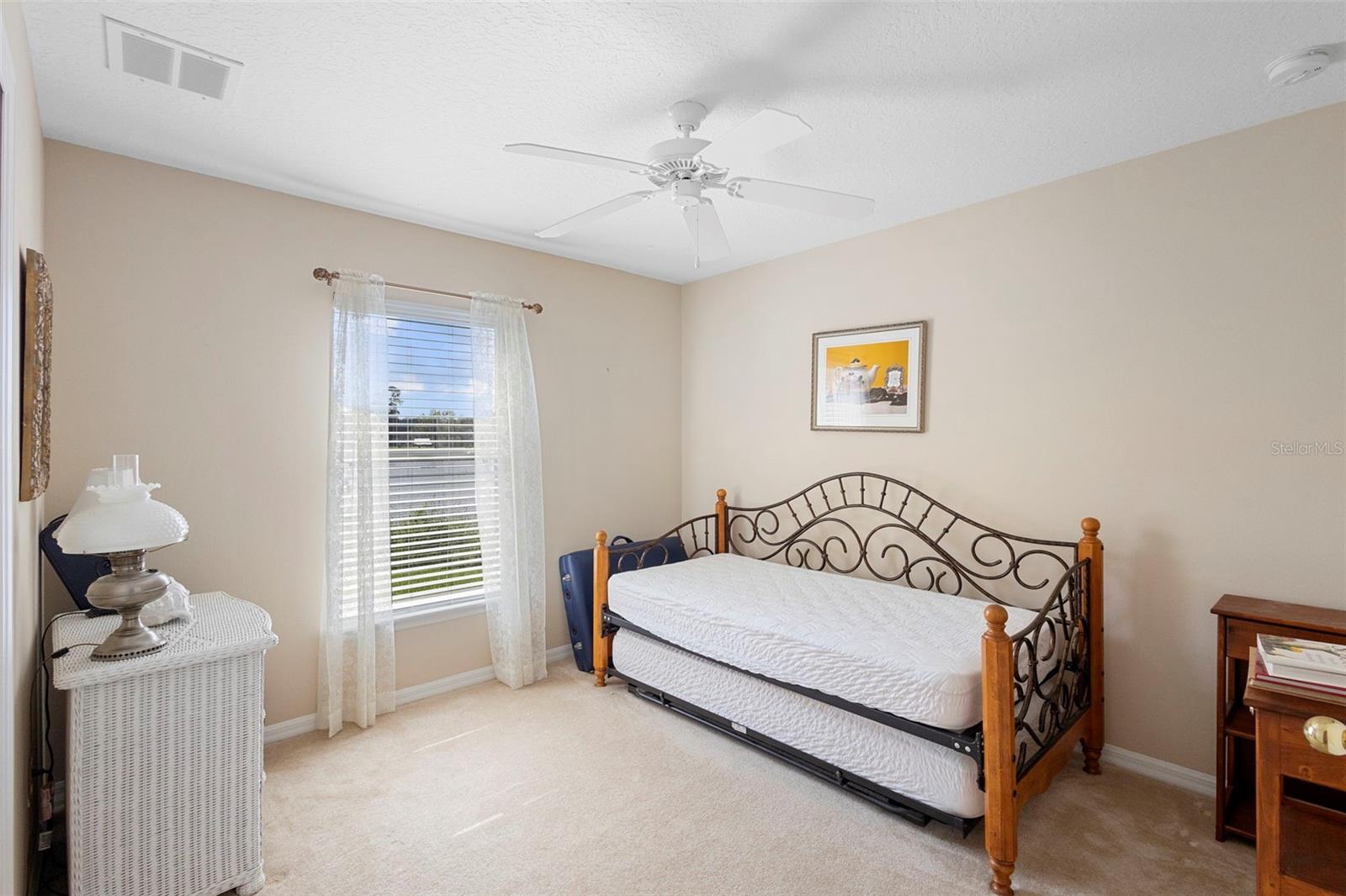 TWIN LAKES AT DELTONA UNIT 02 - Residential