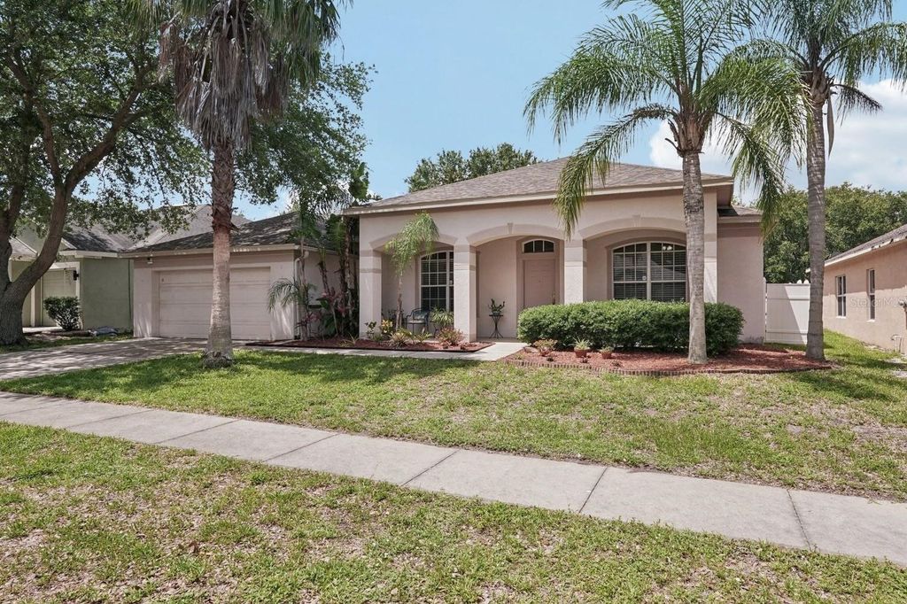 Photo of 10905 Wildcat Drive, Riverview, FL 33579 (MLS # TB8393986)