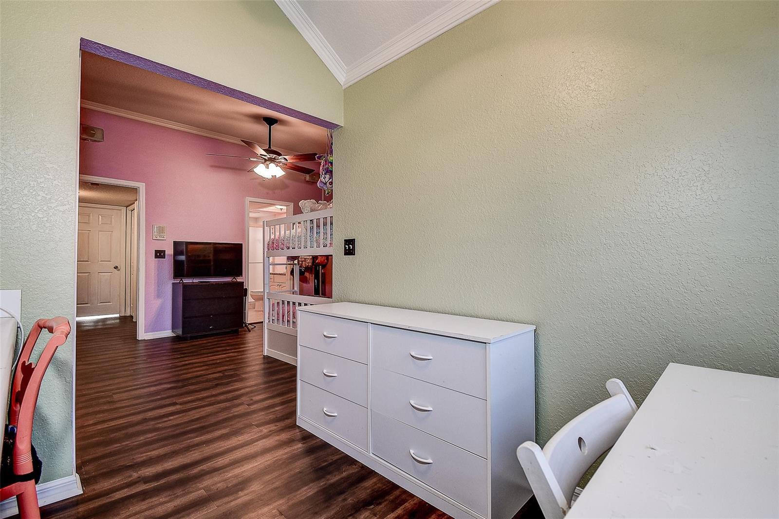 TARA CAY SOUND NORTH - Residential