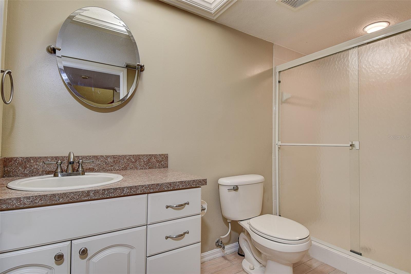 TARA CAY SOUND NORTH - Residential