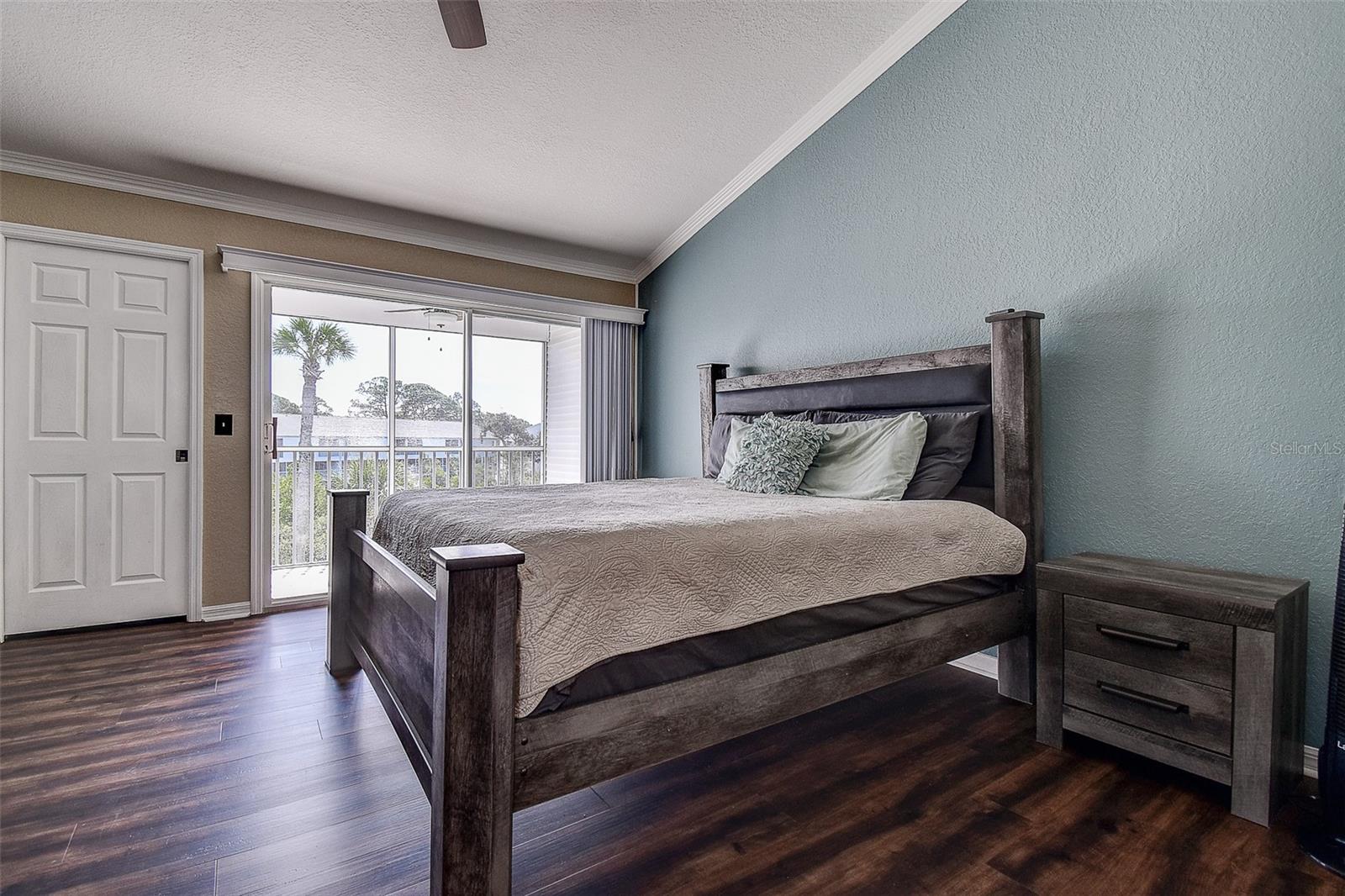 TARA CAY SOUND NORTH - Residential