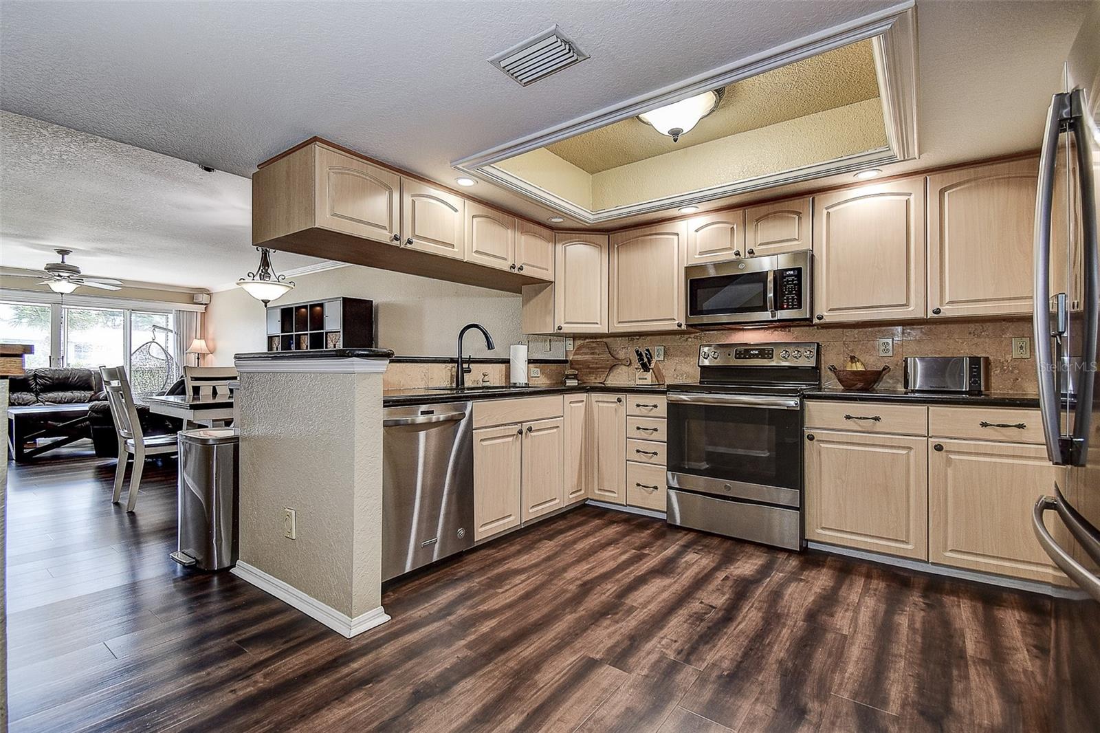 TARA CAY SOUND NORTH - Residential