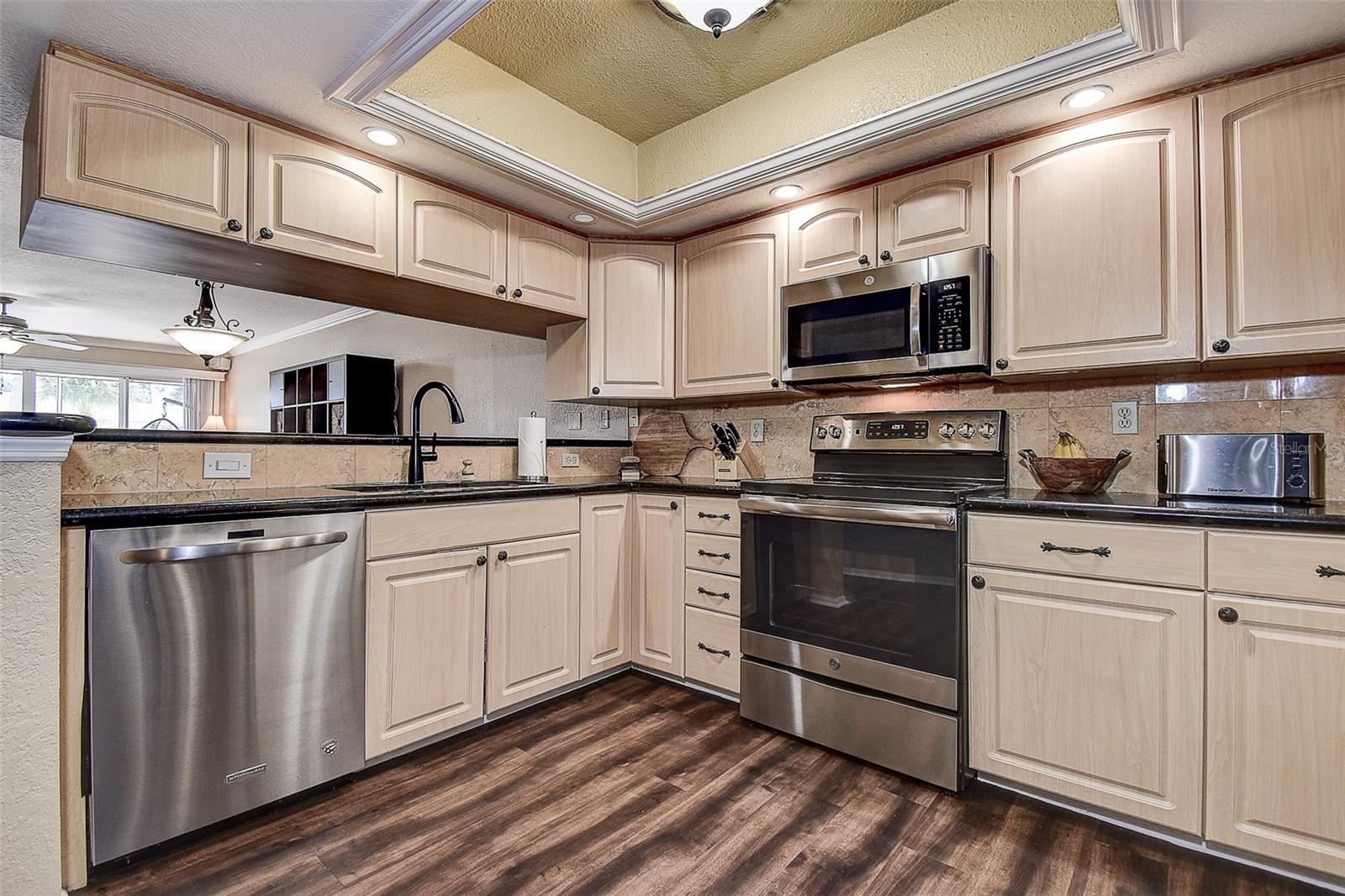 TARA CAY SOUND NORTH - Residential